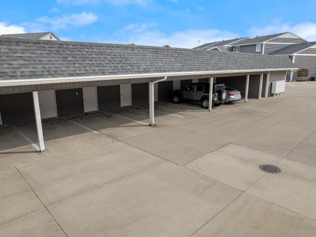 1725 Colonial Drive