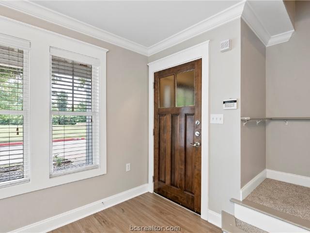 1725 Harvey Mitchell Parkway S 1112