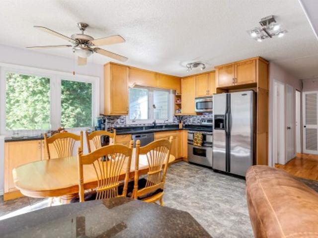 1700 Lakeside Drive, Rural Parkland County, AB, T7Z 2V9 house for sale | Listing ID E4498 | Royal LePage