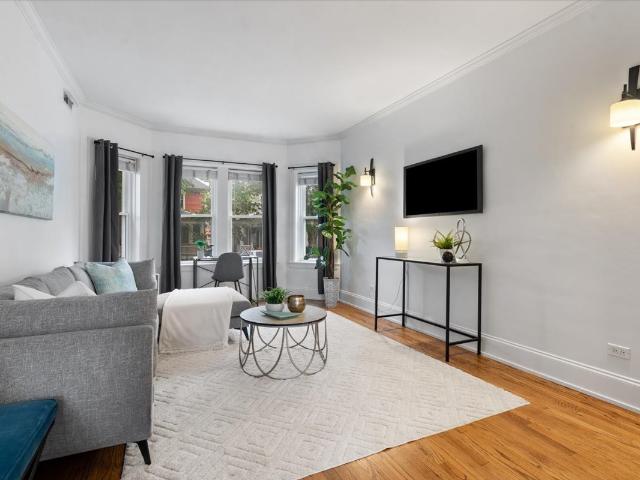 1725 W Winnemac Avenue # 1