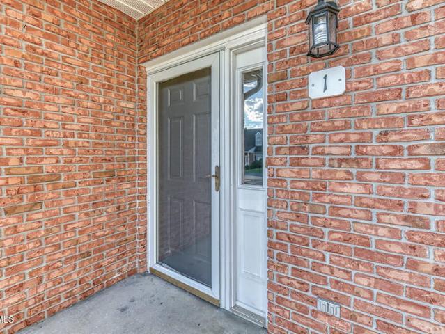 1725 West Lakeview Drive 1
