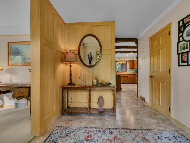 1725 Woodland Road