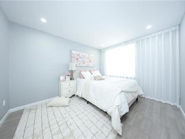 1725 68th Street, Unit 3R