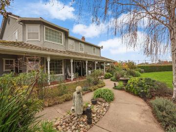 17266 Hillside Dr, Lodi, CA