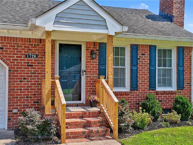 1726 English AVE