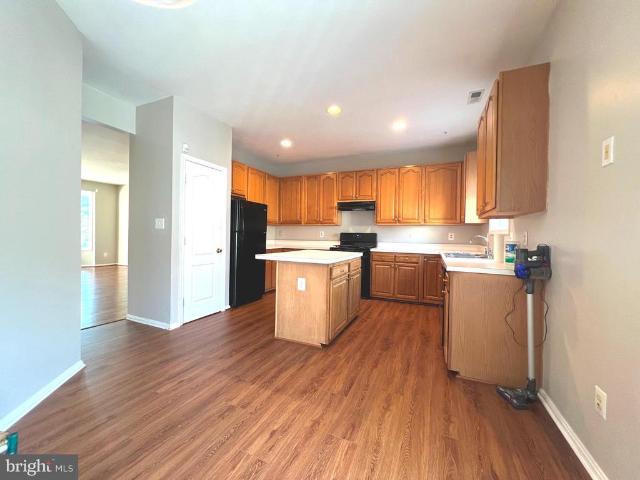 1727 Wood Carriage Way # 105