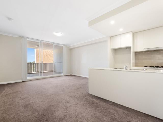 17/27 29 Burwood Road, Burwood