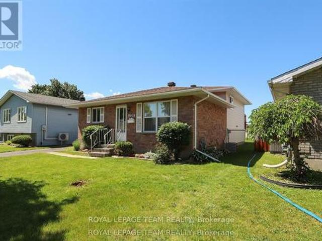 1728 Branch Drive, Cornwall, ON, K6J 5S9 house for sale | Listing ID X13477 | Royal LePage
