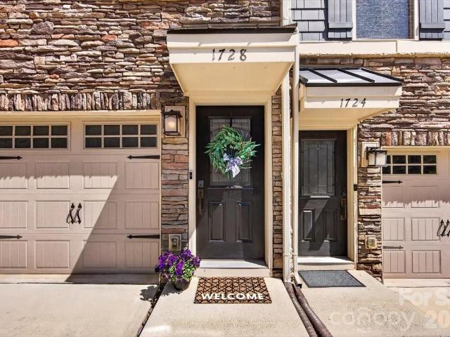1728 Town Oak Lane