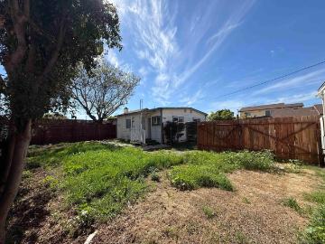 1729 Dahlia Ave, San Diego, CA 92154 | MLS #260007 SD