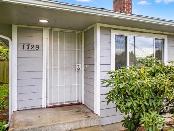 1729 S Columbian Way, Seattle, WA 98108 | MLS #2492