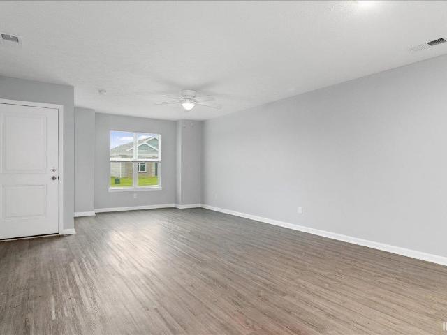1729 W Rose Court