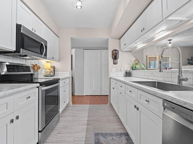 1729 Weatherstone Drive