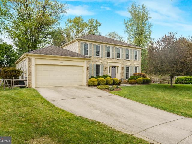 17205 Sandy Knoll Dr, Olney, MD 20832 | MLS #MDMC2225