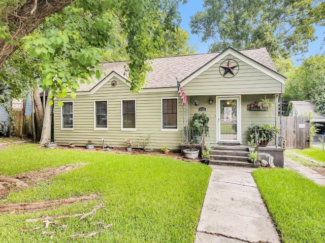 1720 18th St, Huntsville, TX 77340 | MLS #21563