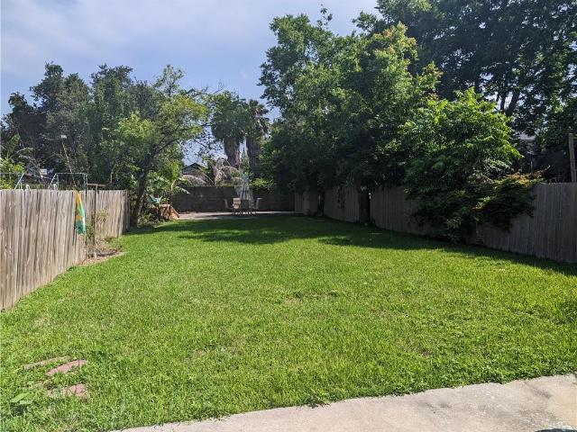 1720 1 Marais Street