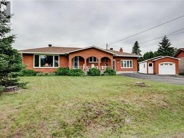 1721 Charles Court, Val Caron, ON, P3N 1H3 house for sale | Listing ID 2129 | Royal LePage