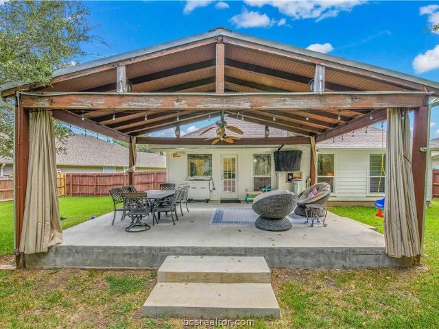 1721 Summerwood Loop