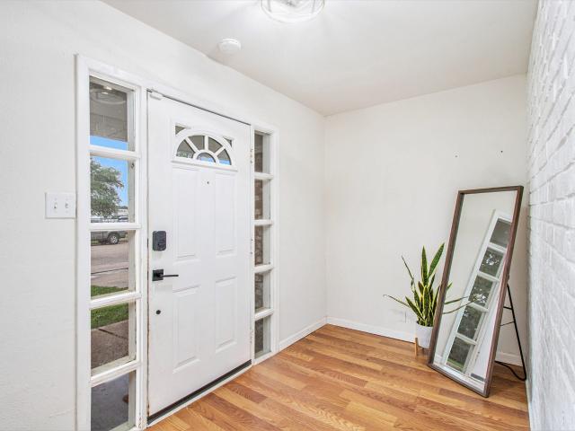 17223 Fife Lane