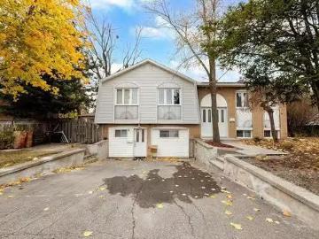 House for sale in T, Brossard - Garden