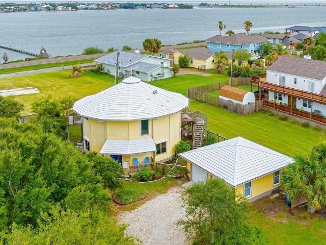 1722 Sorenson Dr, Rockport, TX 78382 | MLS #467809