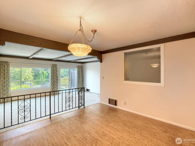 1723 NE 179th St # 2