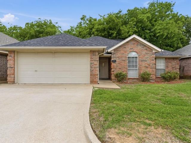 1723 Sully Ct, Stephenville, TX 76401