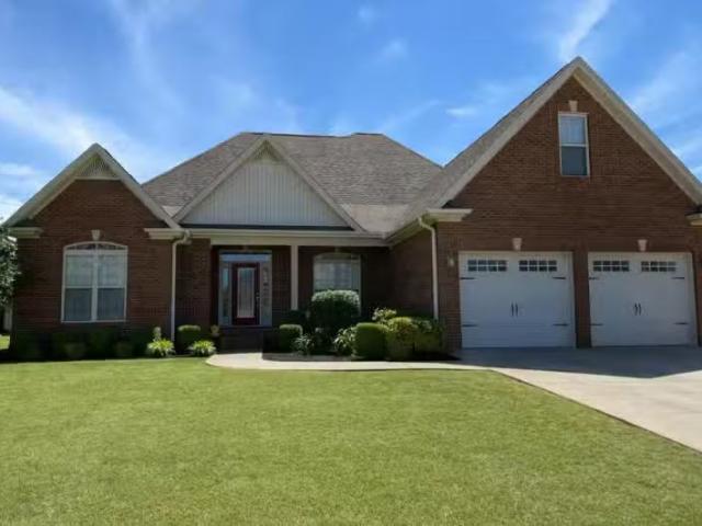 172 COTTONWOOD DR, MUSCLE SHOALS, AL 35661