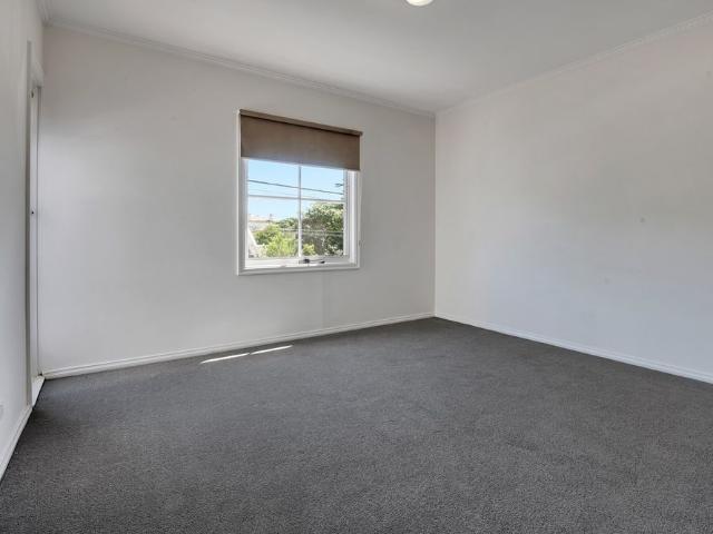 17/2 Henrietta Street, Hawthorn VIC 3122