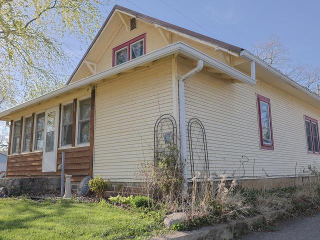 172 Iowa Street