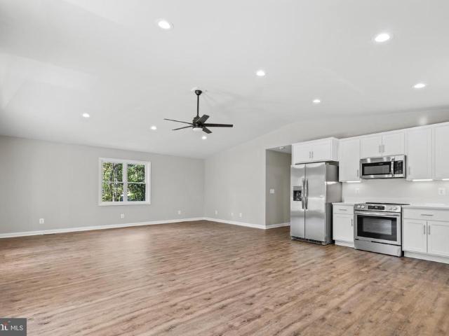 172 Martins Farm Road