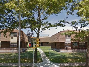 172 Somerset St 4 beds, 2 full baths