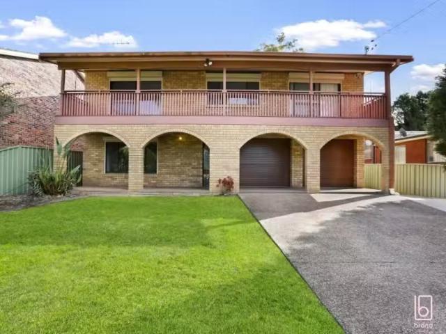 172 Sunrise Avenue, HALEKULANI House for rent Listed by Craig.