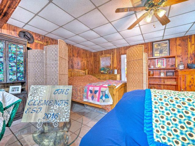 1734 Crosstrails Road