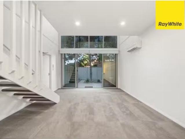 17/34 Dooring Street, LYNEHAM Apartment for rent Listed by Ad.