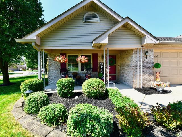 1734 Vidalia Court