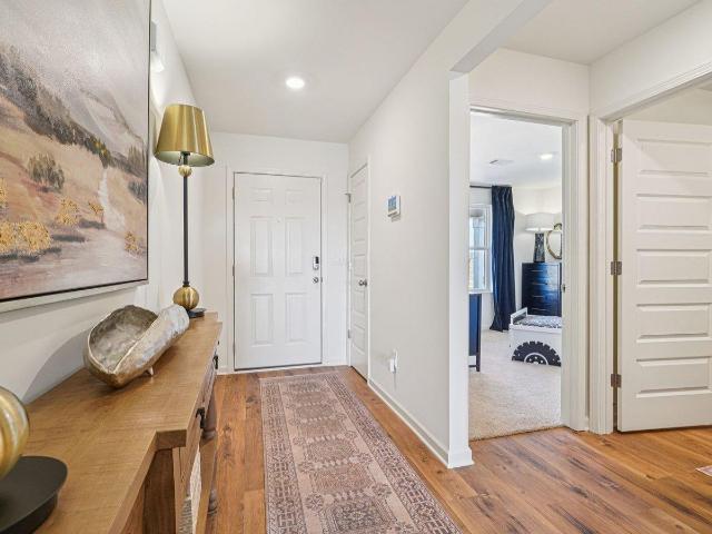 1735 Dixon Circle