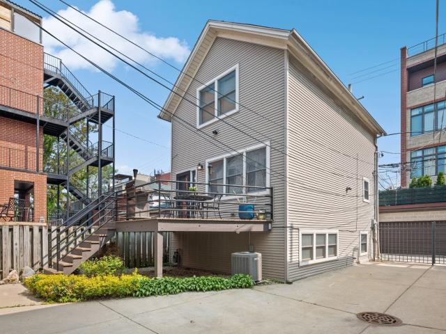 1737 W Melrose, Chicago, US, IL