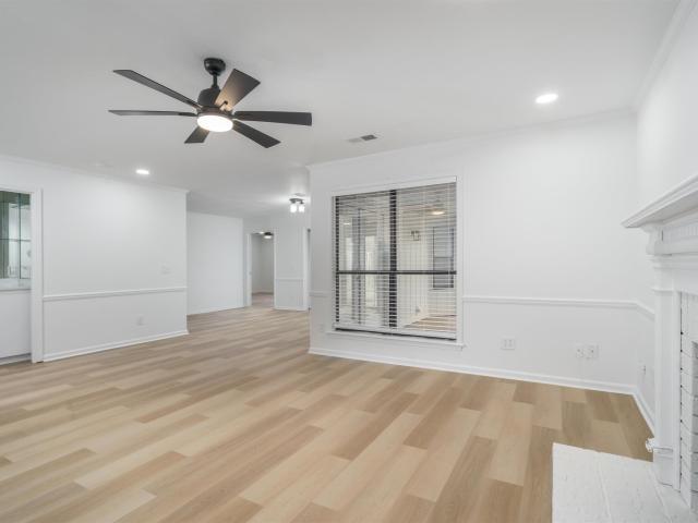 1738 Hollow Lane