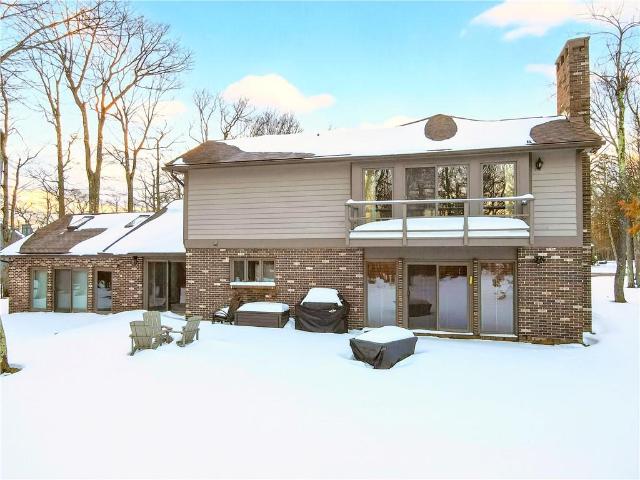 1738 Snowfield Dr, Hidden Valley, PA 15502 | MLS #1739