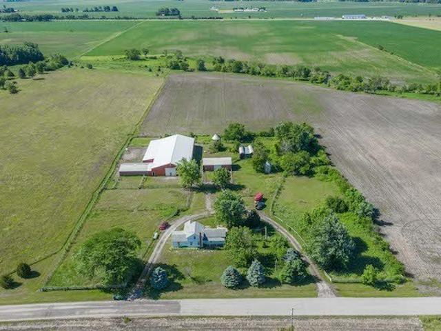 17396 Scott Rd, Hinckley, IL 60520