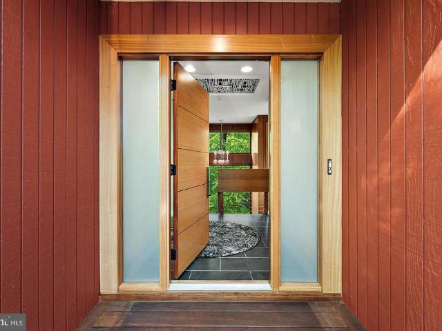 1739 Vineyard Trail