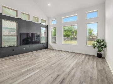 17309 Silent Harbor Loop