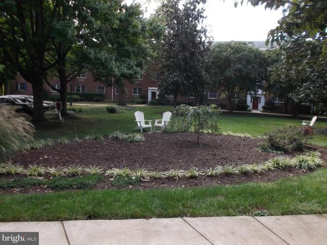 1730 W Abingdon Drive W # 101