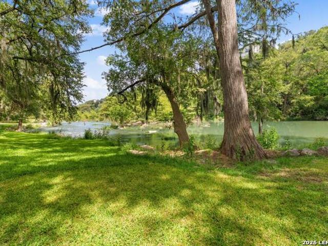 1731 Riada Dr