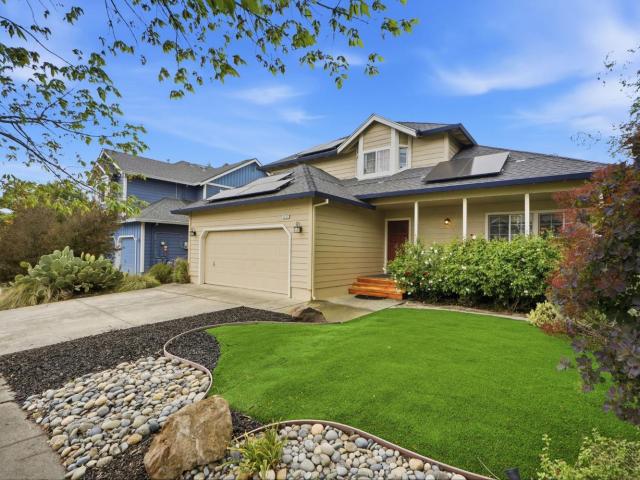 1731 Walnut Creek Dr, Santa Rosa, CA 95403 | MLS #326015