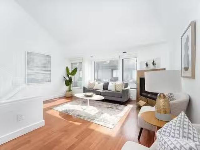 1732 Cypress Street, Vancouver, BC, V6J 4W2 townhouse for sa.