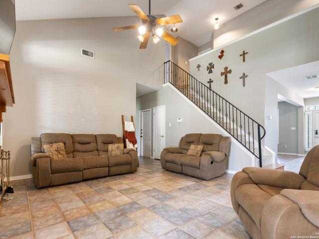 1732 Continental Dr W, Pleasanton, TX 78064 | MLS #1884