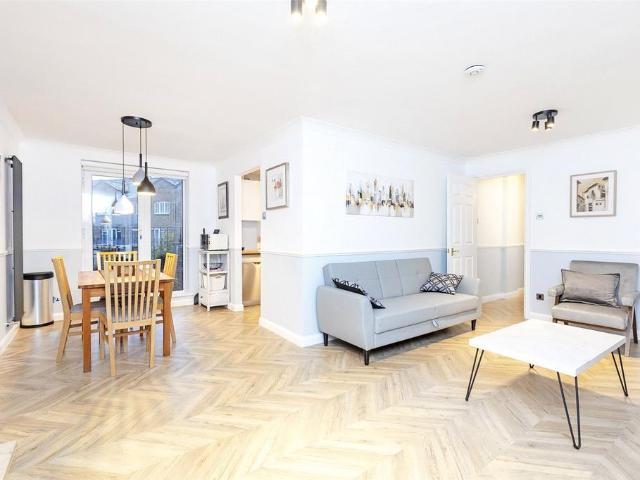 173 185 Rotherhithe Street, London, SE16 5SL, United Kingdom | 2 bed apartment for rent #137306143 | Rentberry