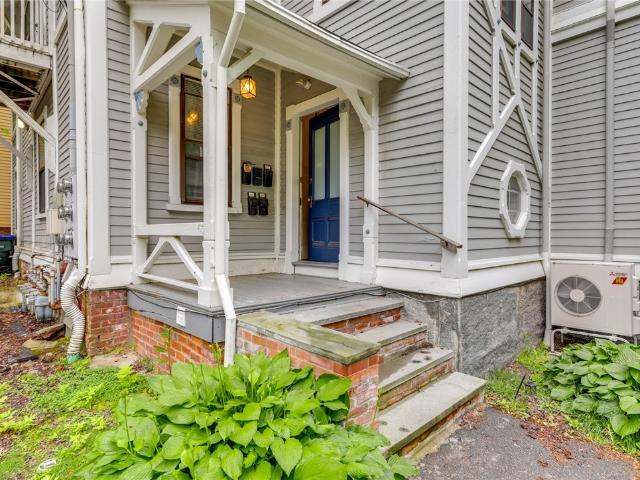 173 congdon Street 3